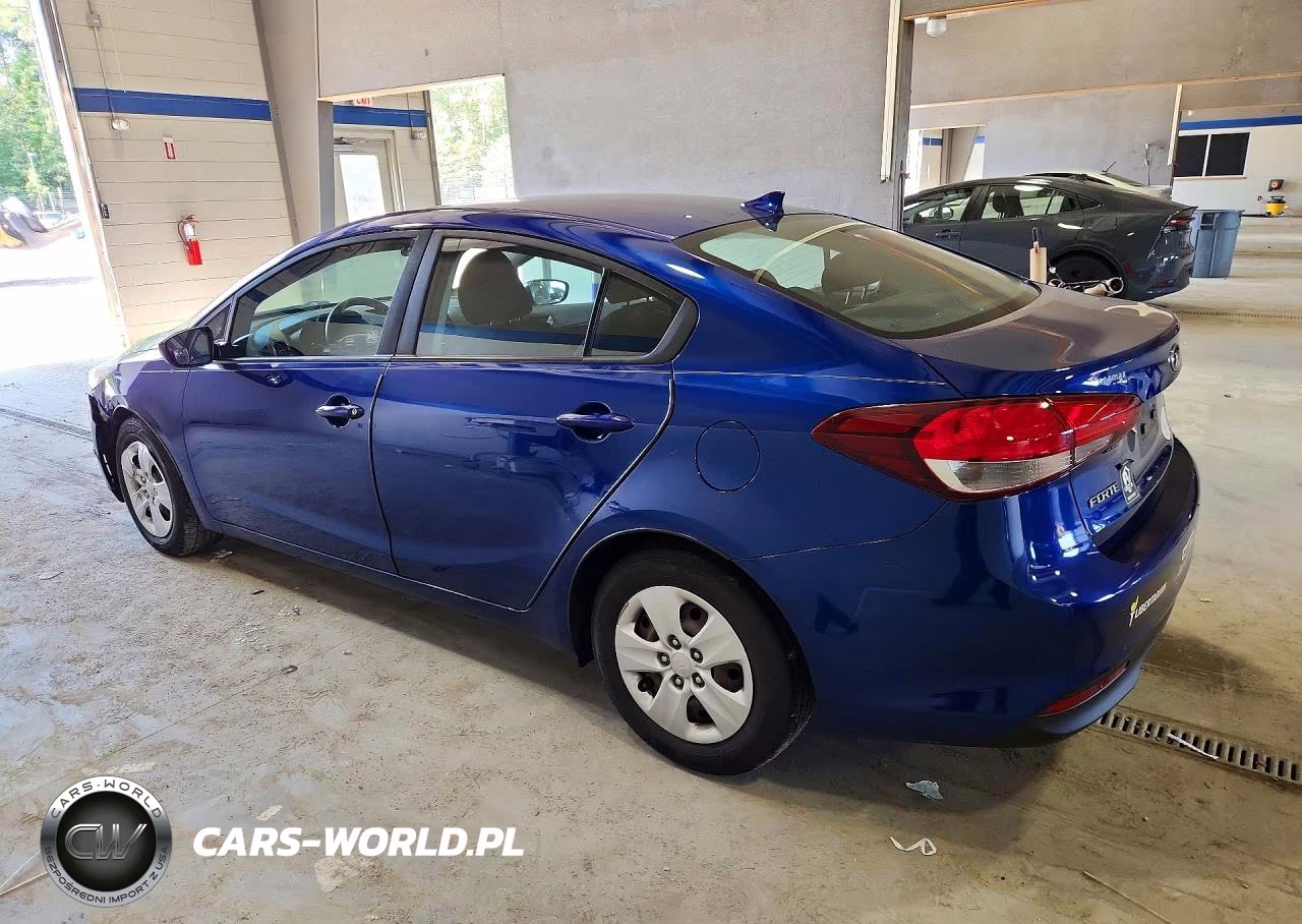 2018 Kia Forte Lx VIN:3KPFK4A71JE190228 - 2