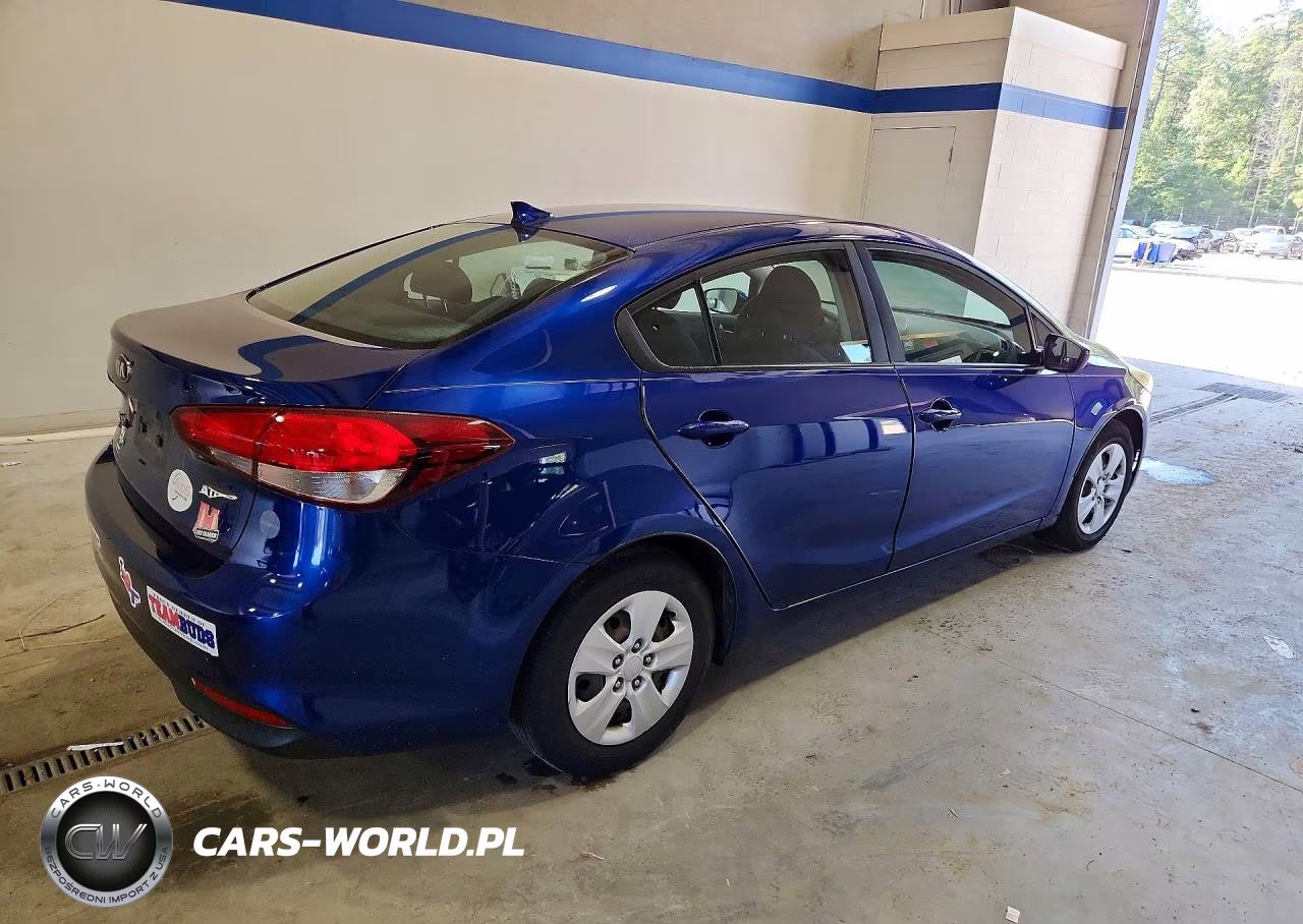 2018 Kia Forte Lx VIN:3KPFK4A71JE190228 - 3
