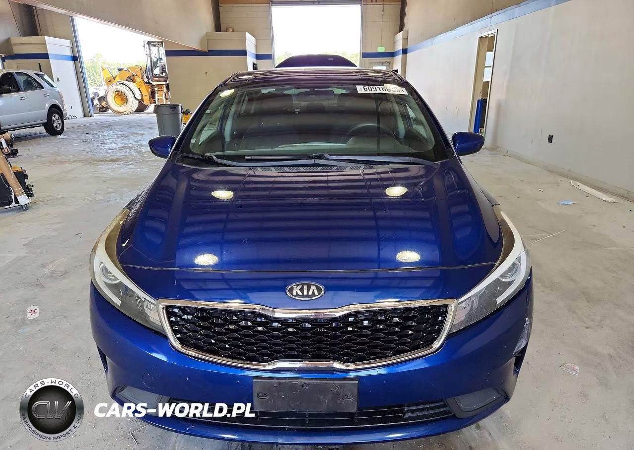 2018 Kia Forte Lx VIN:3KPFK4A71JE190228 - 5