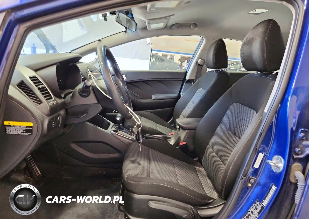 2018 Kia Forte Lx VIN:3KPFK4A71JE190228 - 7