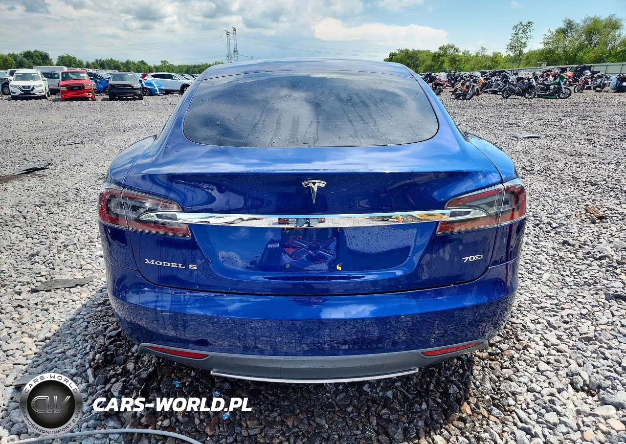 2015 Tesla Model S VIN:5YJSA1E29FF112327 - 6