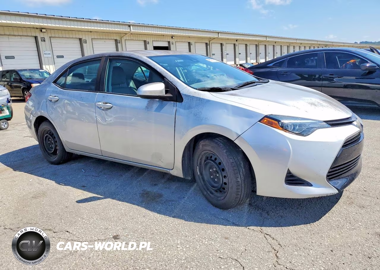 2019 Toyota Corolla Le VIN:5YFBURHE9KP938654 - 4