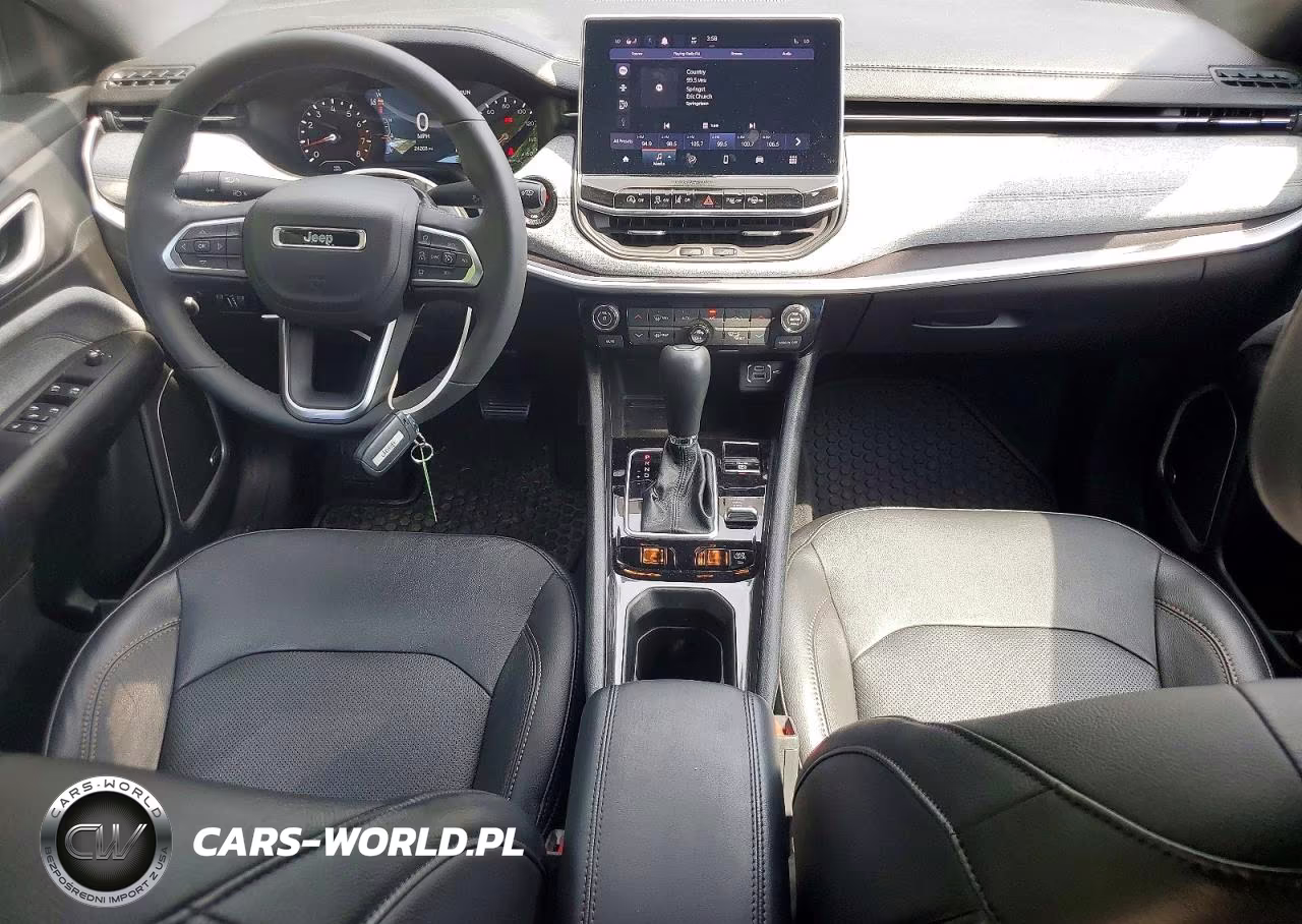 2023 Jeep Compass Latitude Lux VIN:3C4NJDFN1PT535994 - 8