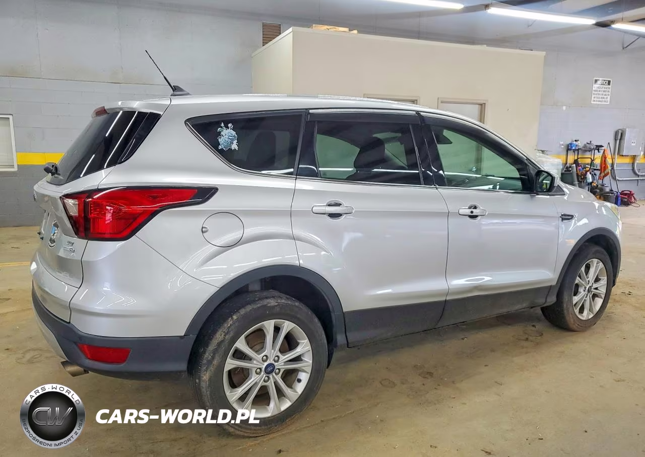 2019 Ford Escape Se VIN:1FMCU9GD9KUA36680 - 3
