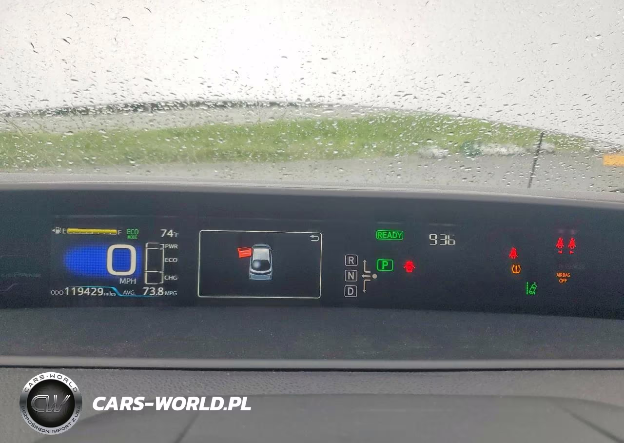 2018 Toyota Prius Prime VIN:JTDKARFP7J3087264 - 9