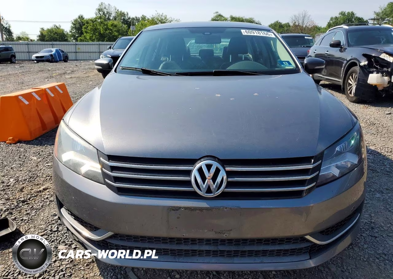 2014 Volkswagen Passat S VIN:1VWAS7A32EC041779 - 5
