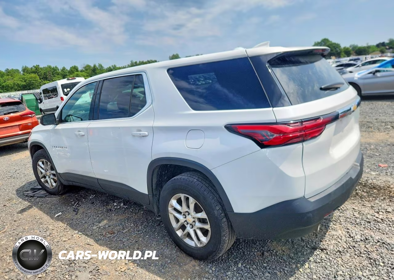 2022 Chevrolet Traverse Ls VIN:1GNERFKW1NJ117451 - 2