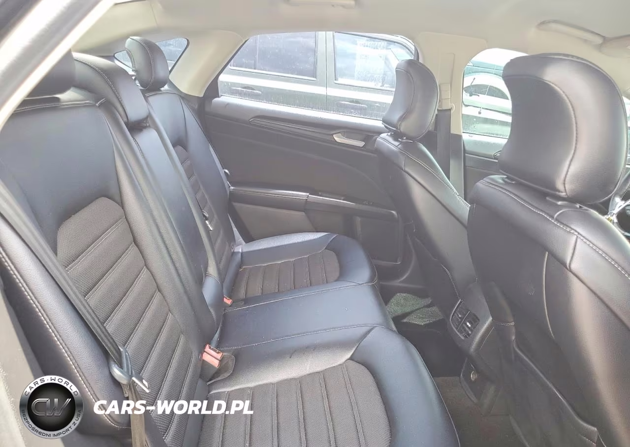 2018 Ford Fusion Se VIN:3FA6P0HD8JR279735 - 10
