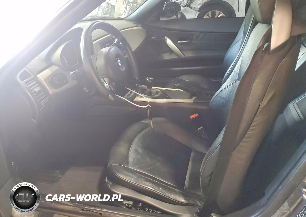 2005 BMW Z4 3.0 VIN:4USBT53545LT28509 - 7