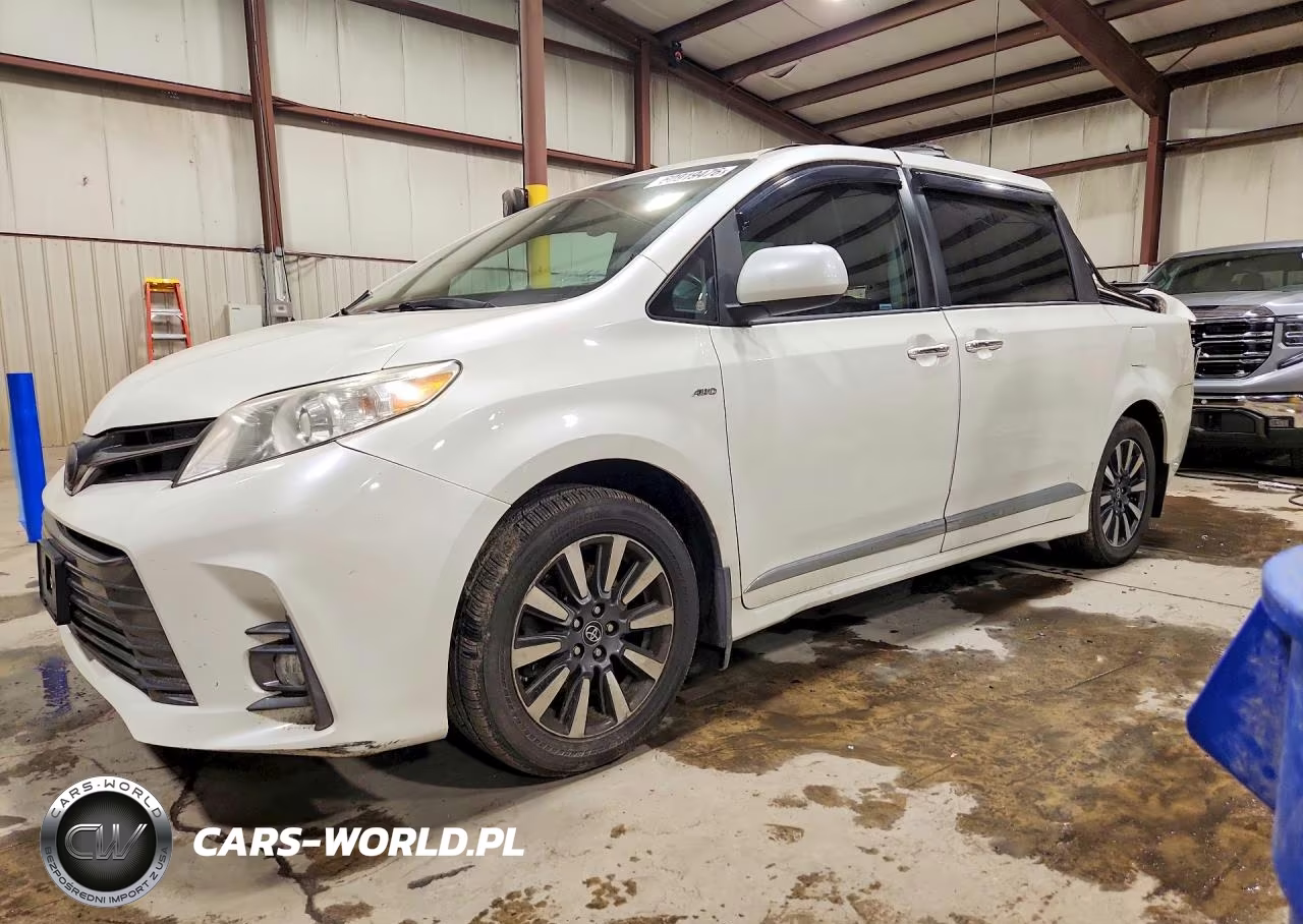 2018 Toyota Sienna Xle 7-Passenger – zdjęcie 1 z 14
