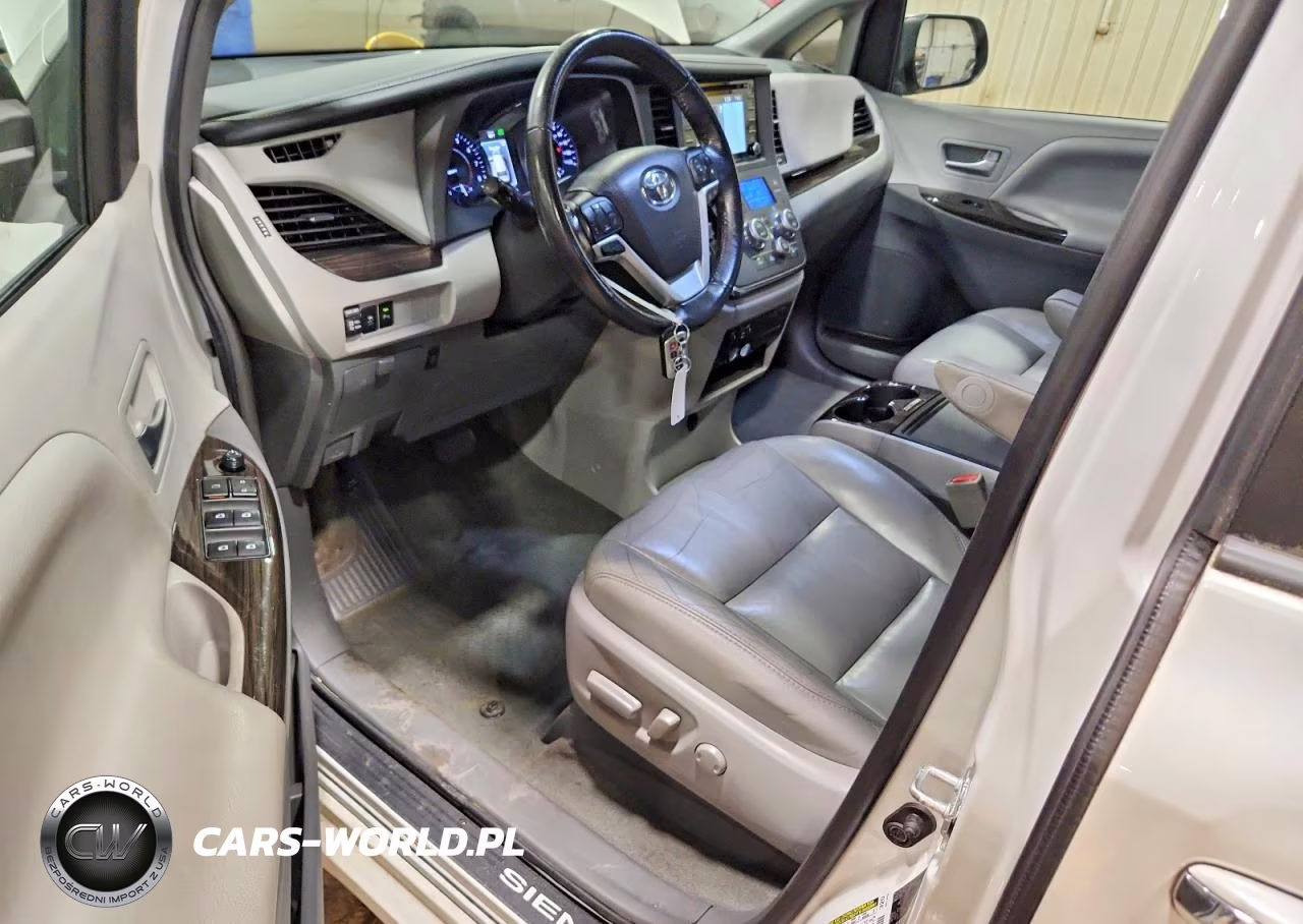 2018 Toyota Sienna Xle 7-Passenger VIN:5TDDZ3DC1JS194968 - 8