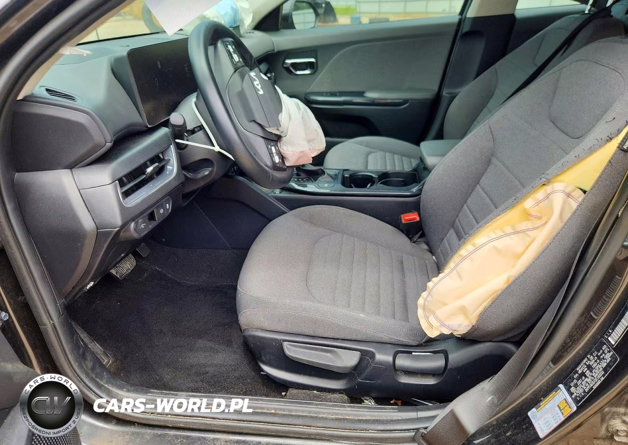 2025 Kia K4 Ex VIN:3KPFU4DEXSE183252 - 7