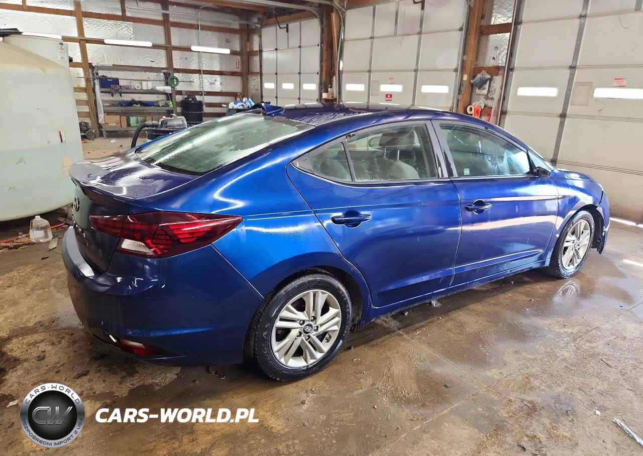2019 Hyundai Elantra Sel VIN:5NPD84LF3KH408953 - 3