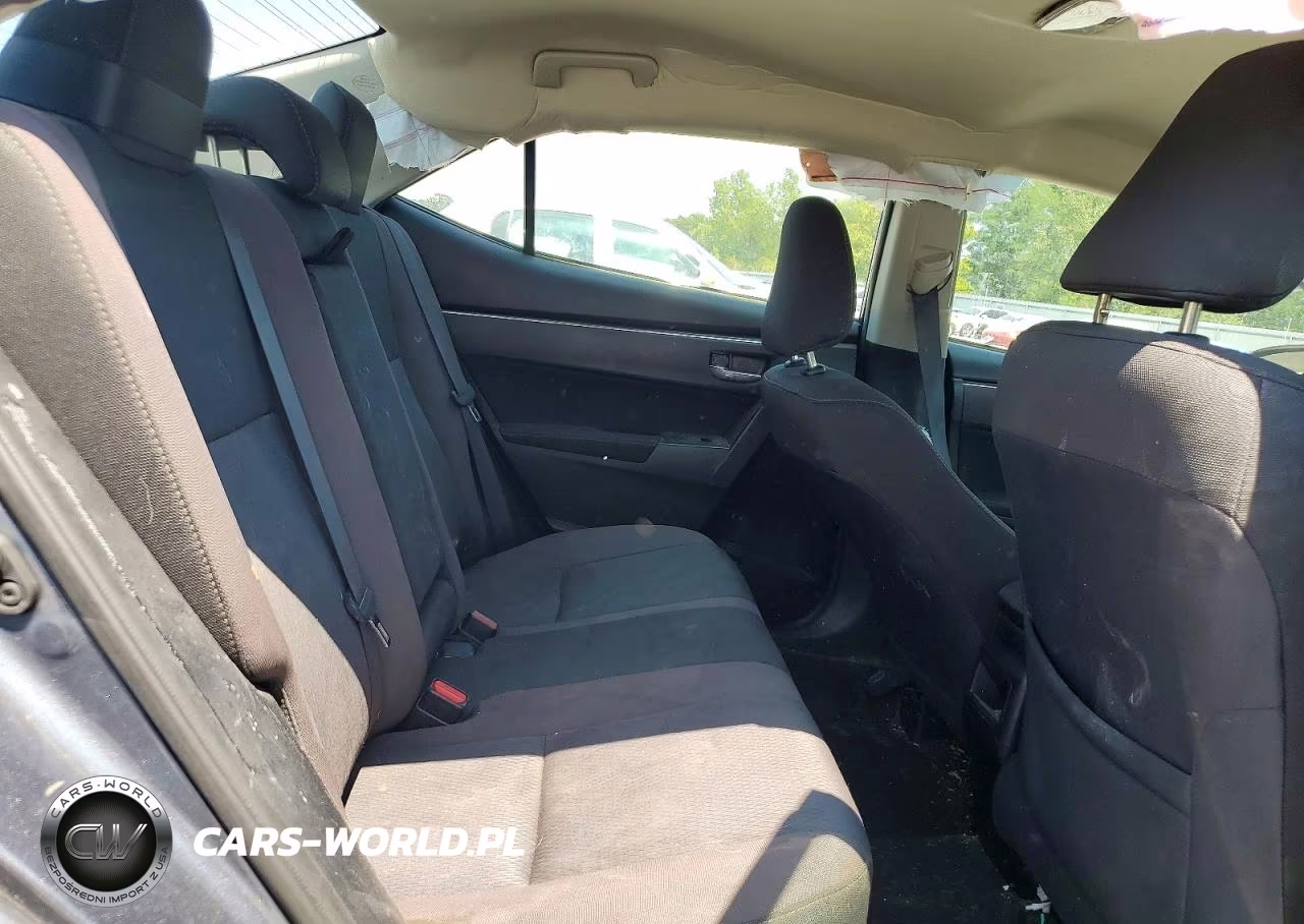 2018 Toyota Corolla Le VIN:2T1BURHE1JC974983 - 10