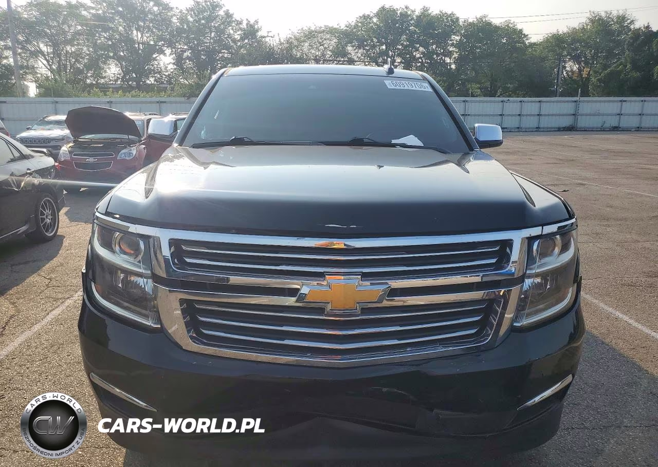 2018 Chevrolet Suburban K1500 Premier VIN:1GNSKJKC4JR252029 - 5