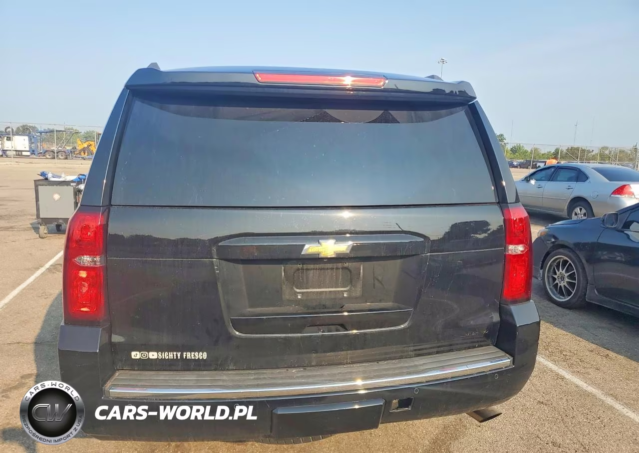 2018 Chevrolet Suburban K1500 Premier VIN:1GNSKJKC4JR252029 - 6