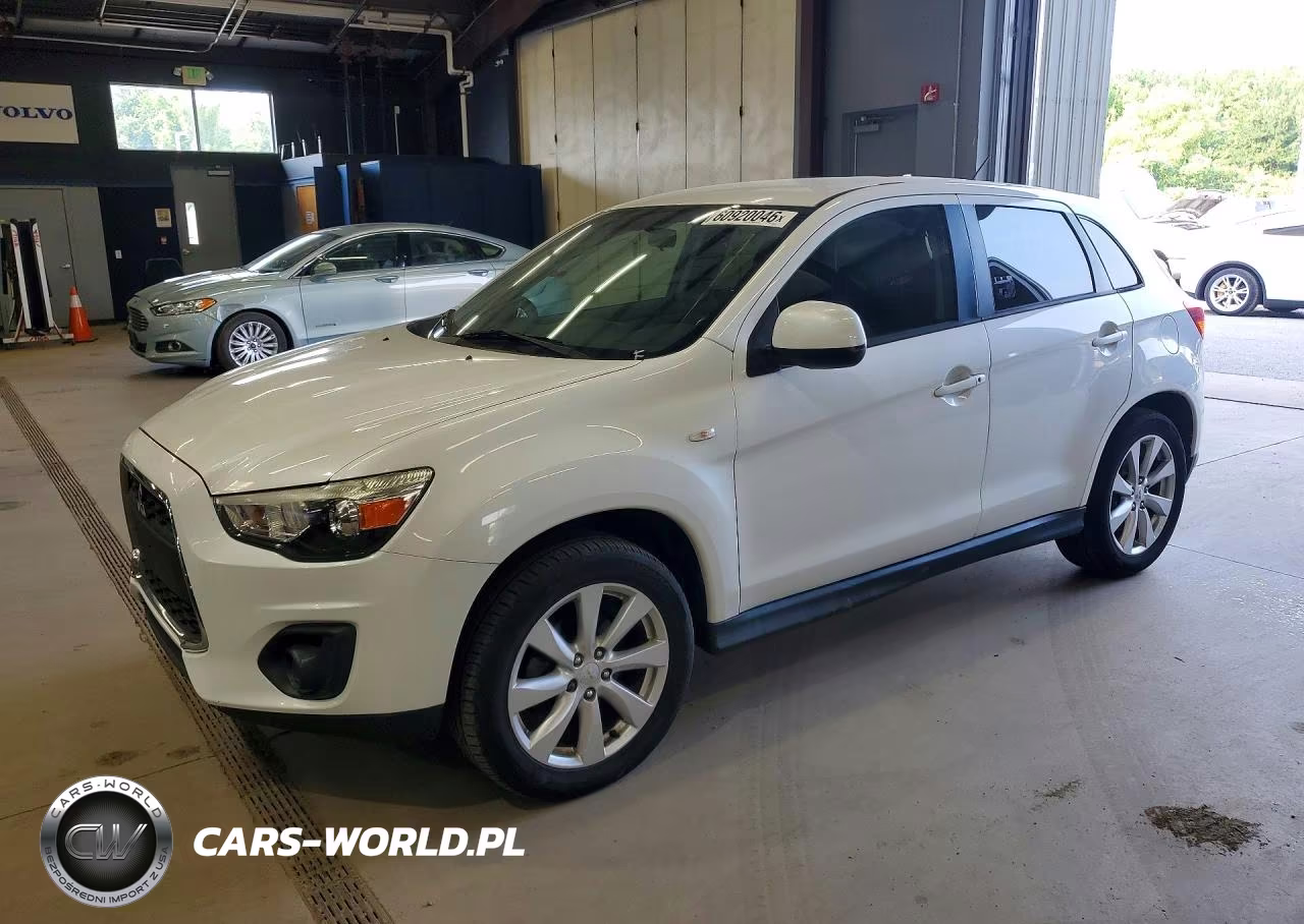 2015 Mitsubishi Outlander Sport Es – zdjęcie 1 z 13