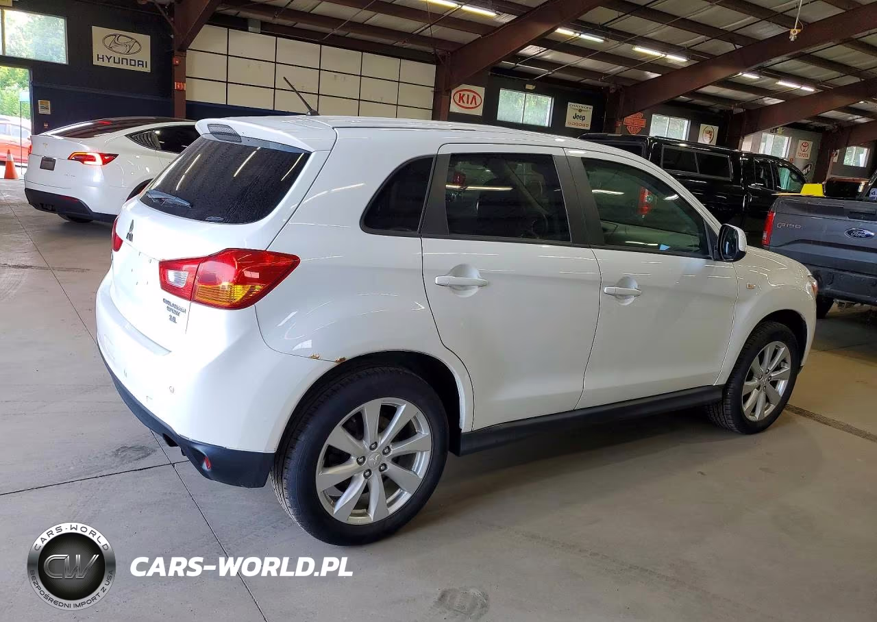 2015 Mitsubishi Outlander Sport Es VIN:4A4AR3AWXFE038418 - 3