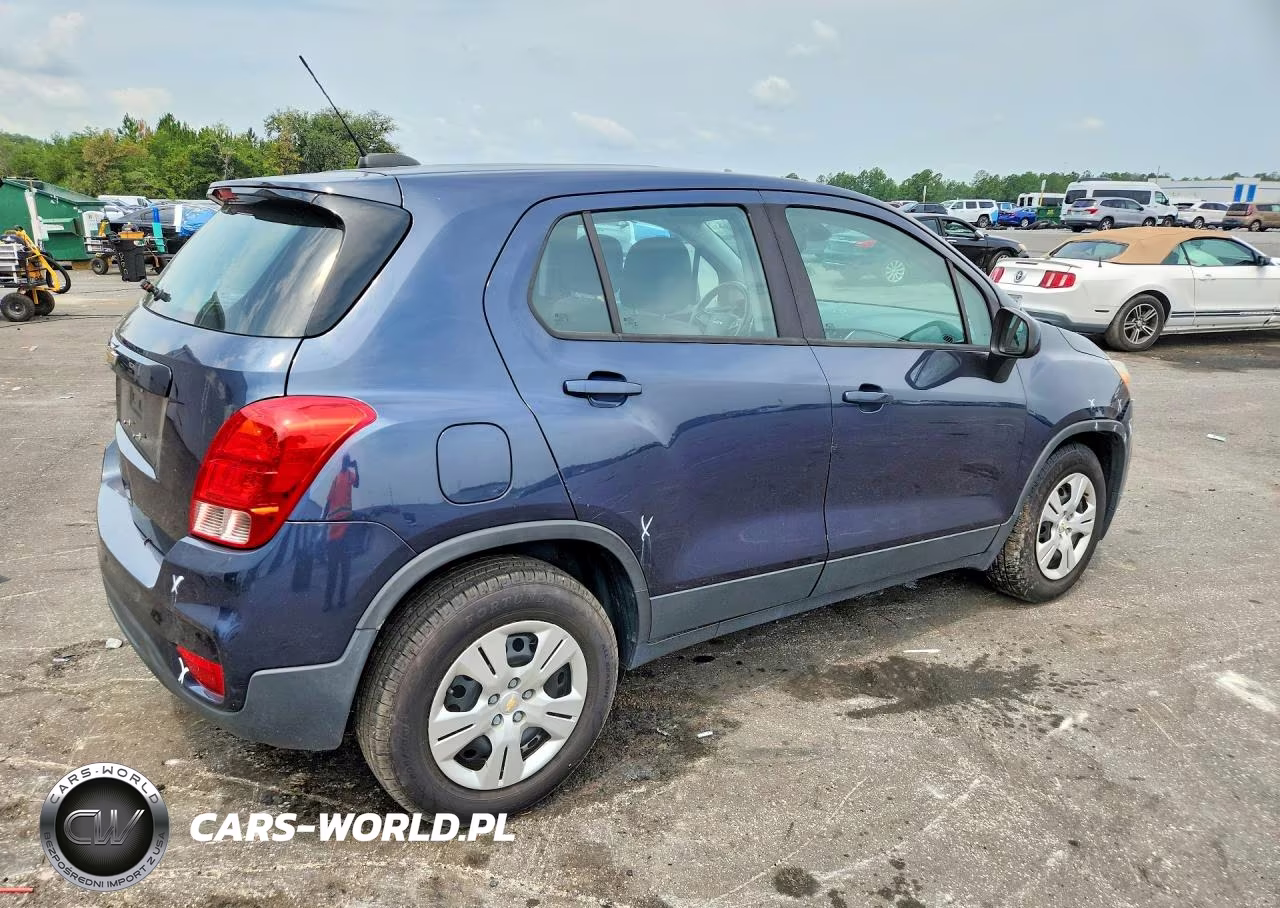 2018 Chevrolet Trax Ls VIN:3GNCJKSB2JL382340 - 3