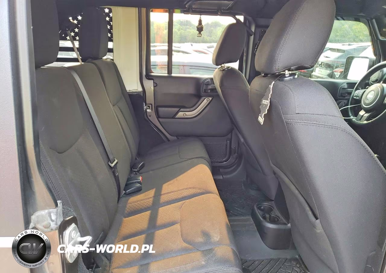 2016 Jeep Wrangler Unlimited Sport VIN:1C4BJWDG0GL190228 - 10