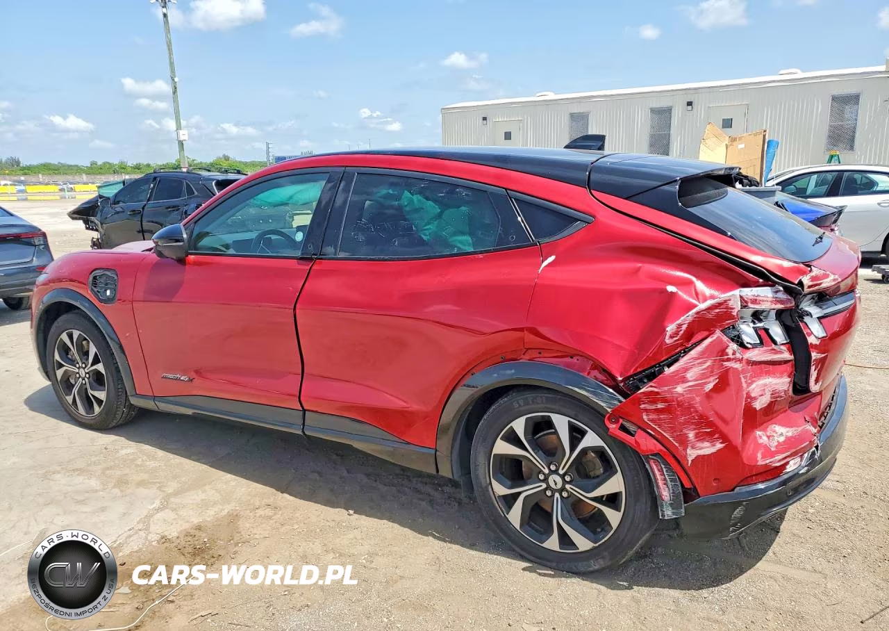 2023 Ford Mustang Mach-E Premium VIN:3FMTK3SU0PMB05813 - 2