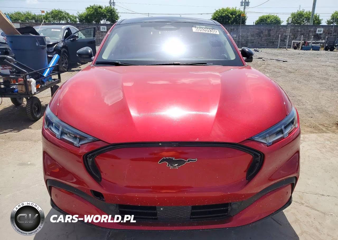 2023 Ford Mustang Mach-E Premium VIN:3FMTK3SU0PMB05813 - 5
