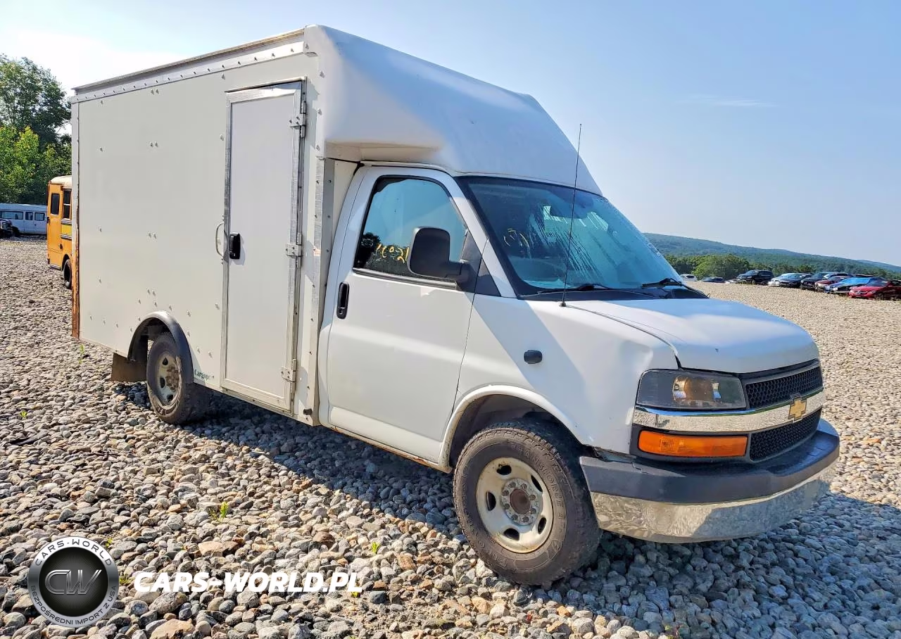 2020 Chevrolet Express G3500 VIN:1GB0GRFG9L1265152 - 4