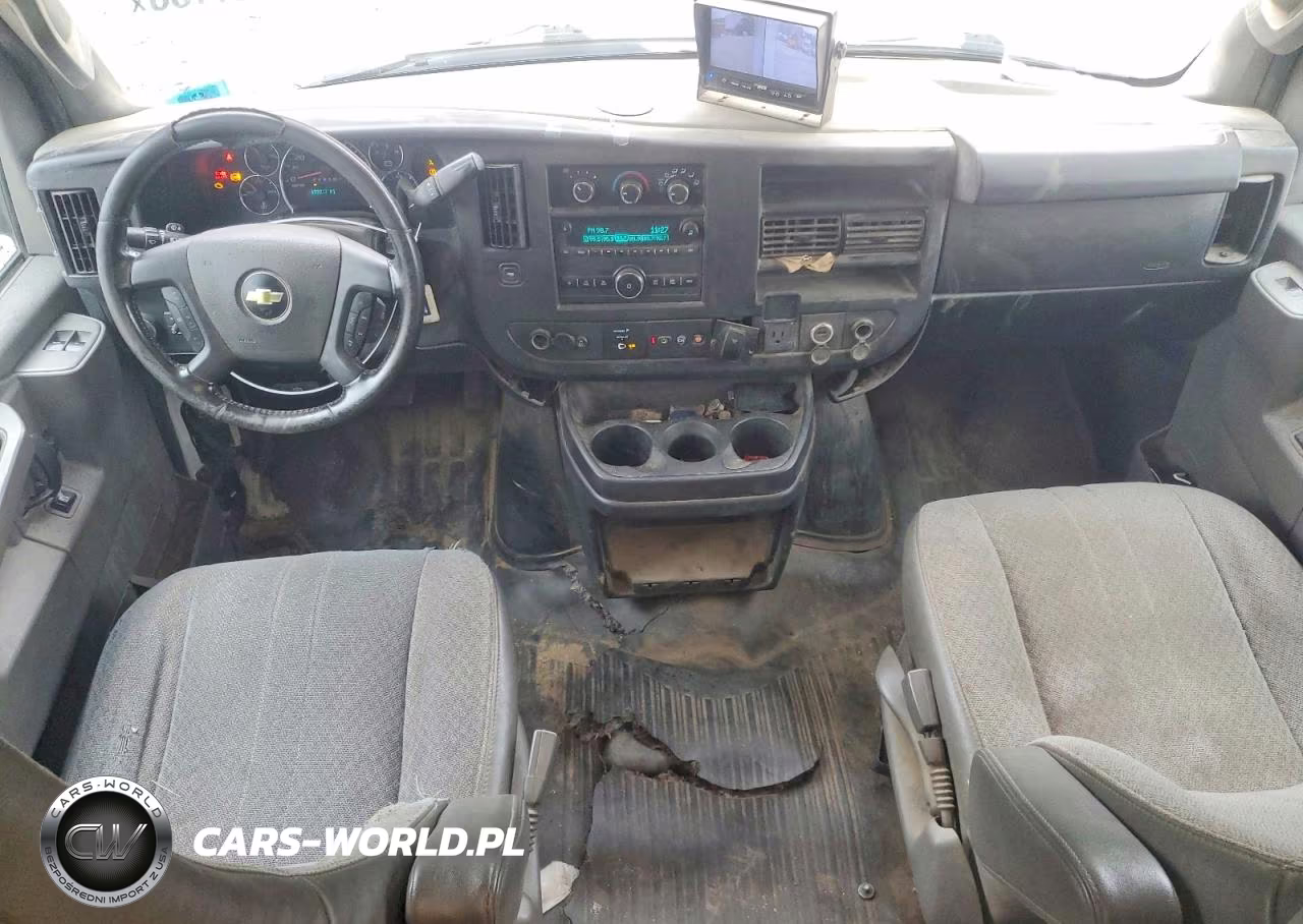 2020 Chevrolet Express G3500 VIN:1GB0GRFG9L1265152 - 8