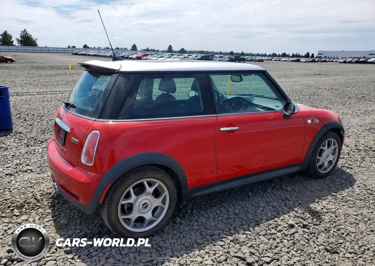 2006 Mini Cooper S VIN:WMWRE33516TL24581 - 3