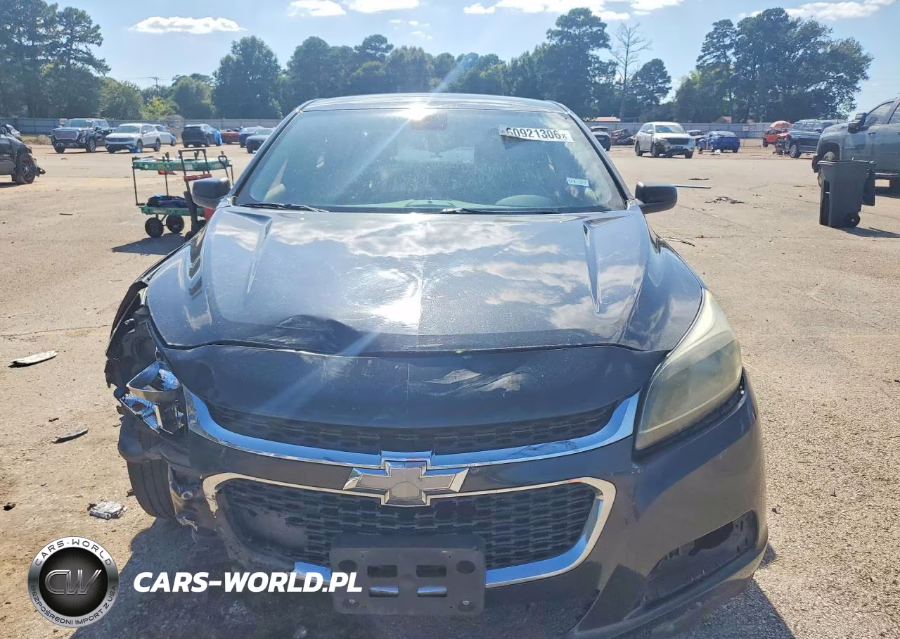 2015 Chevrolet Malibu Ls VIN:1G11B5SL3FF201022 - 5