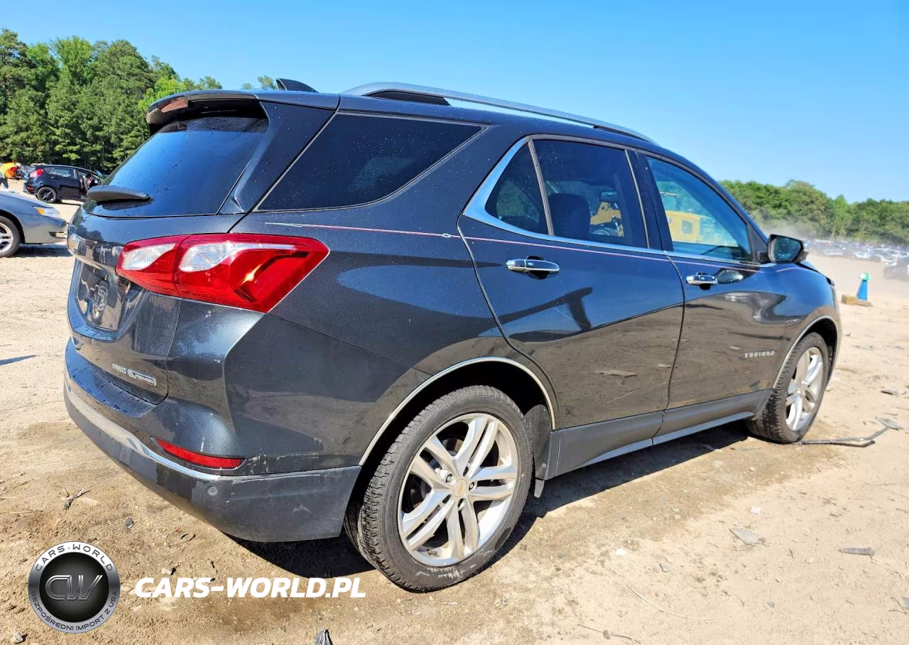 2018 Chevrolet Equinox Premier VIN:2GNAXVEV8J6101093 - 3