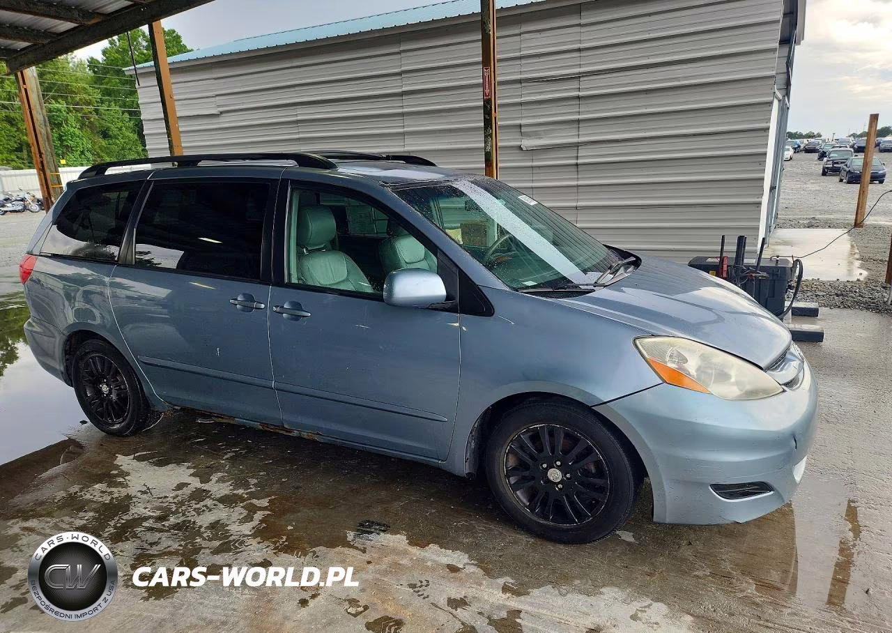 2010 Toyota Sienna Xle VIN:5TDDK4CC1AS028249 - 4