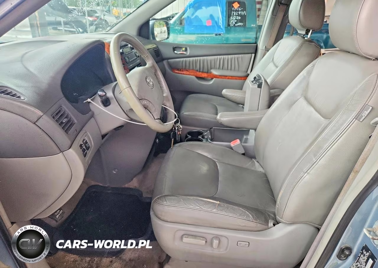 2010 Toyota Sienna Xle VIN:5TDDK4CC1AS028249 - 7