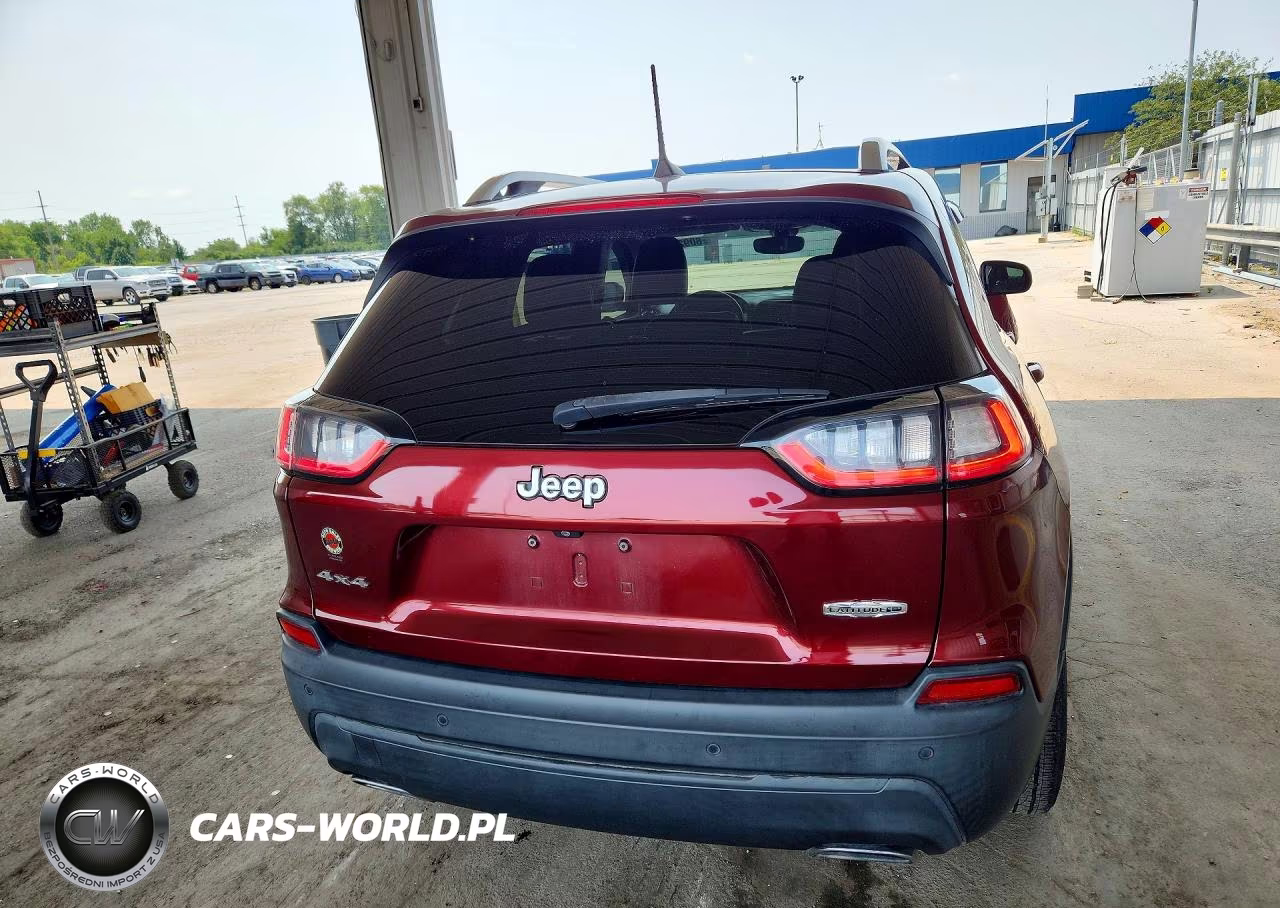 2020 Jeep Cherokee Latitude Plus VIN:1C4PJMLX0LD532387 - 6