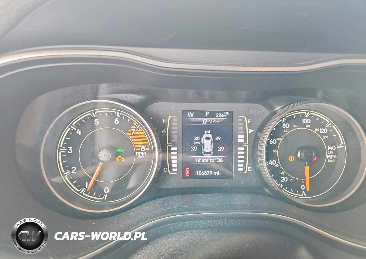 2020 Jeep Cherokee Latitude Plus VIN:1C4PJMLX0LD532387 - 9