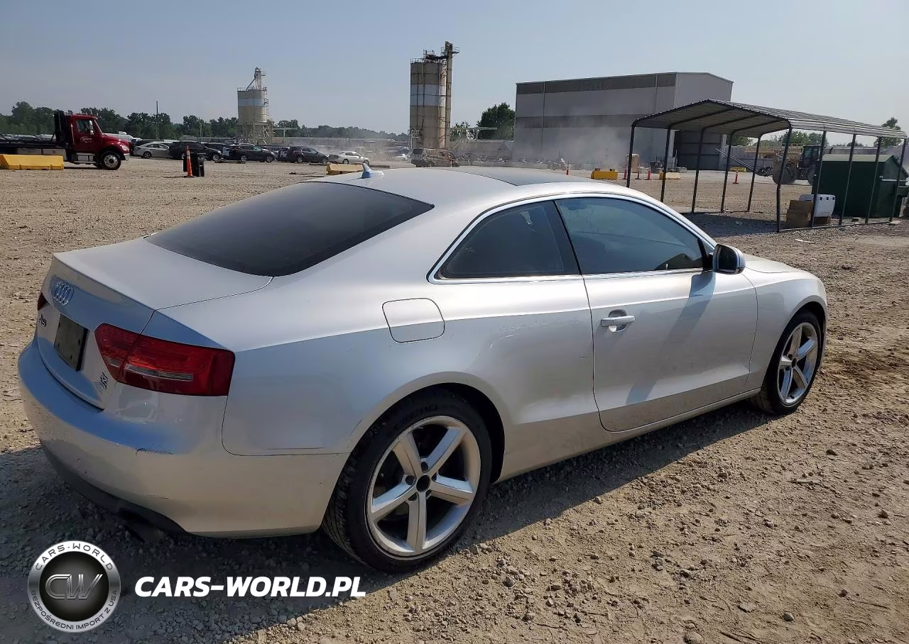 2010 Audi A5 Prestige VIN:WAUVKAFR7AA006155 - 3