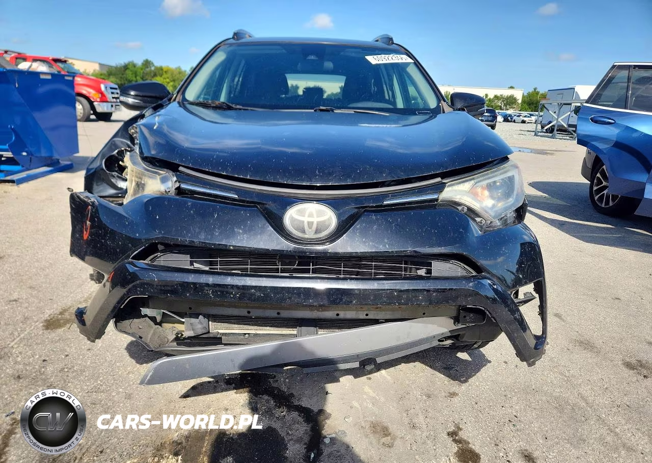 2017 Toyota Rav4 Xle VIN:2T3WFREV7HW384805 - 5