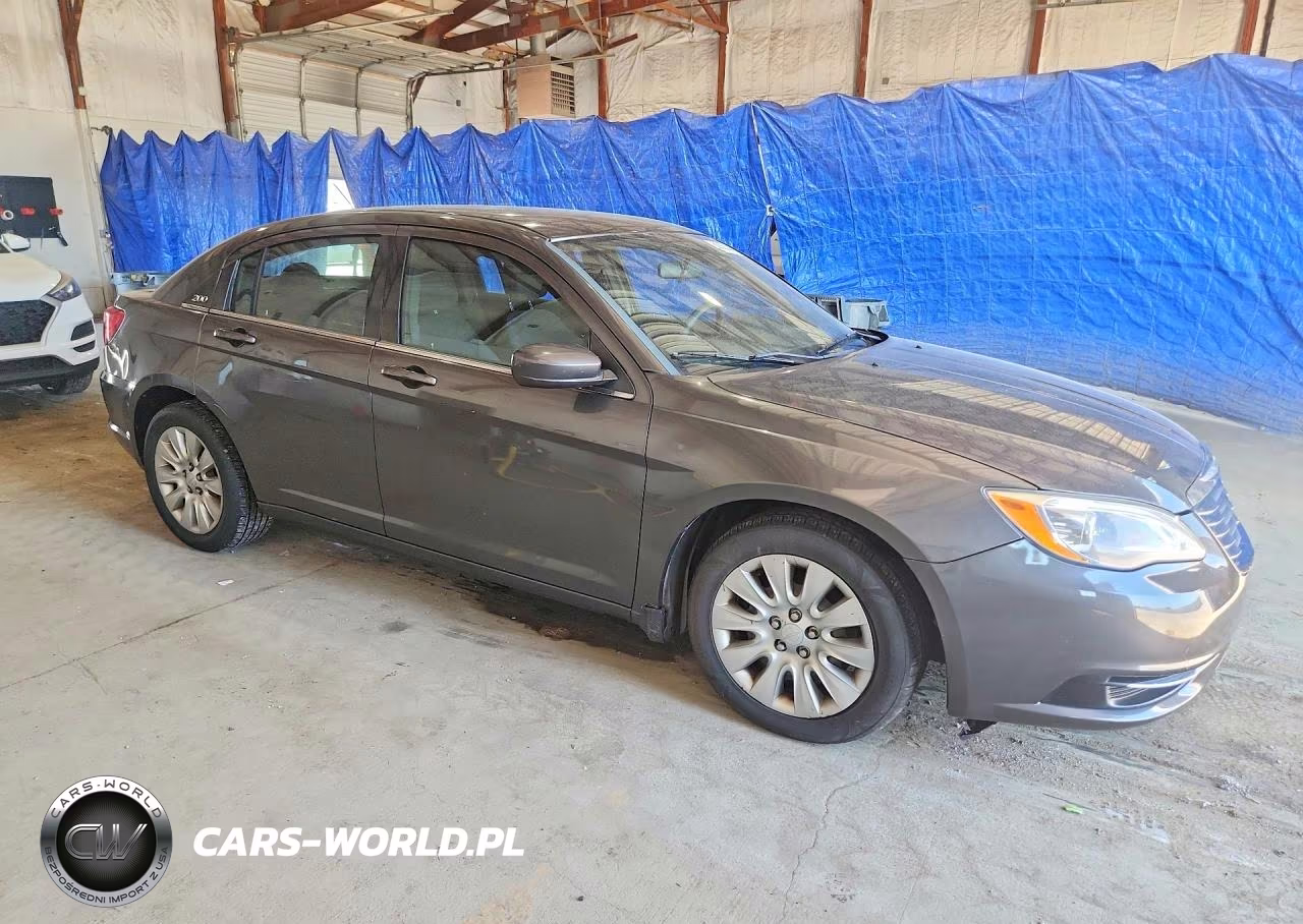 2014 Chrysler 200 Lx VIN:1C3CCBAB7EN236076 - 4