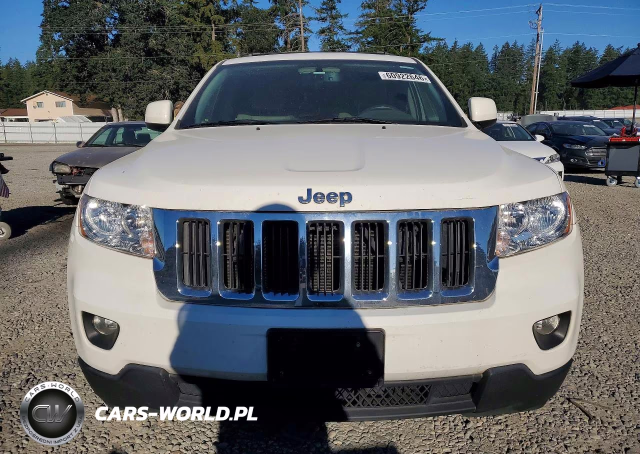 2012 Jeep Grand Cherokee Laredo VIN:1C4RJFAG9CC264615 - 5