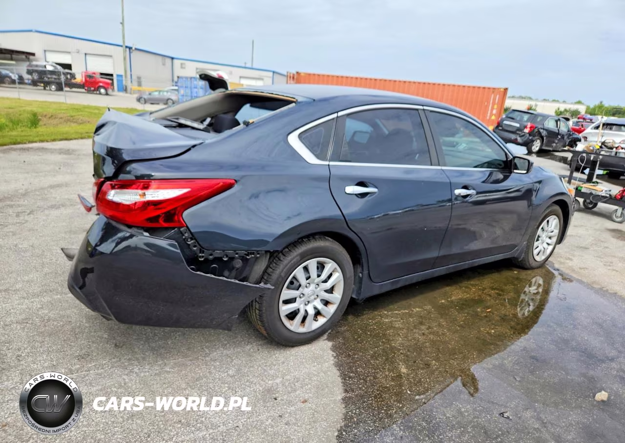 2017 Nissan Altima 2.5 S VIN:1N4AL3AP2HC490076 - 3