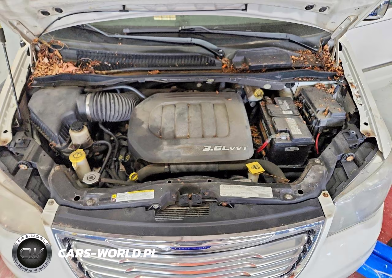 2011 Chrysler Town & Country Touring L VIN:2A4RR8DG1BR759679 - 12
