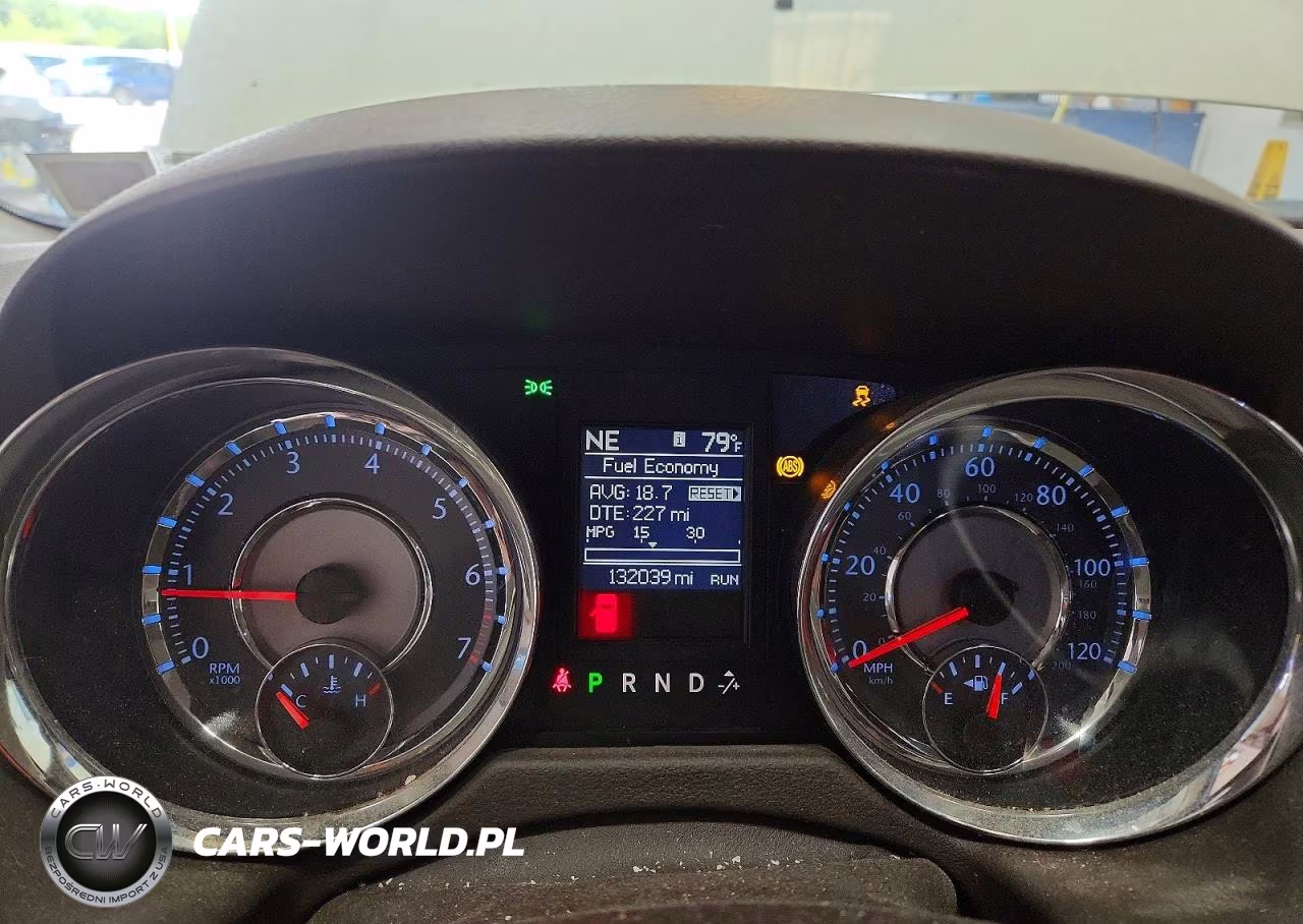 2011 Chrysler Town & Country Touring L VIN:2A4RR8DG1BR759679 - 9