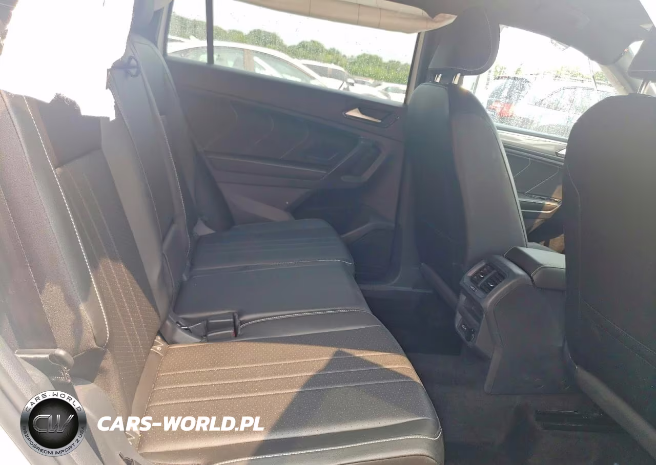 2023 Volkswagen Tiguan Se R-Line Black VIN:3VV8B7AX8PM077435 - 11