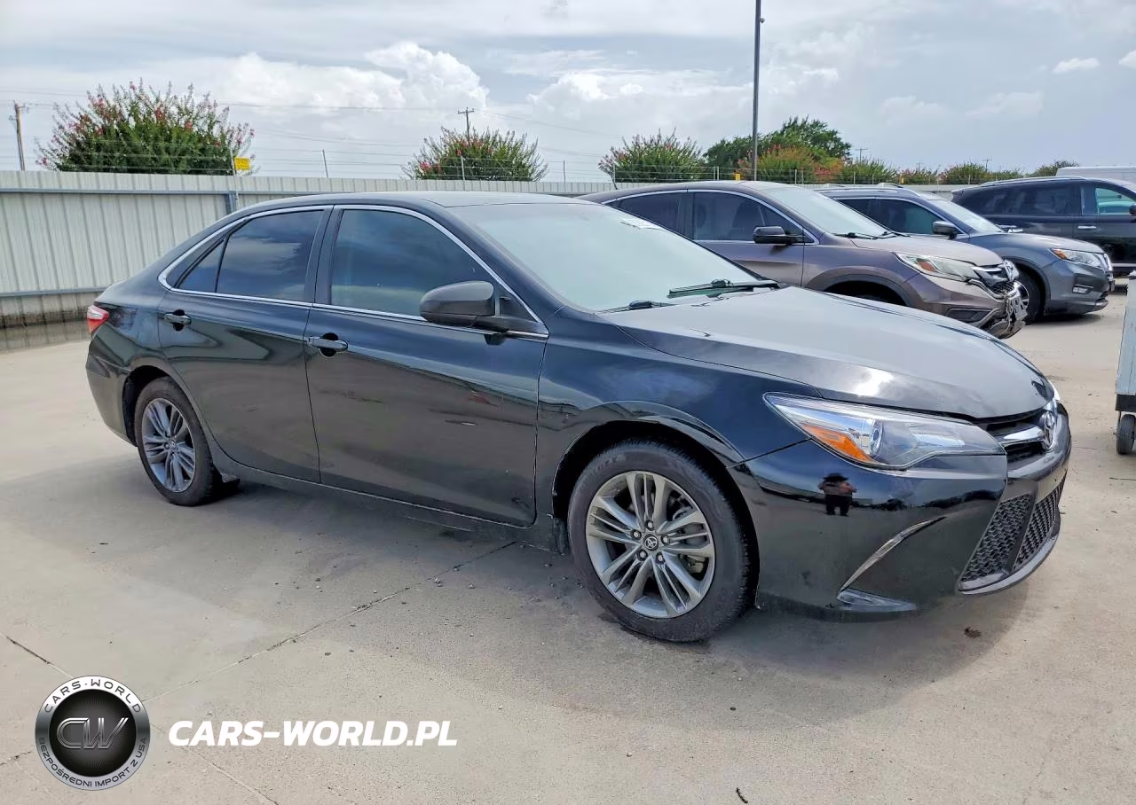 2017 Toyota Camry Se VIN:4T1BF1FK1HU737293 - 4