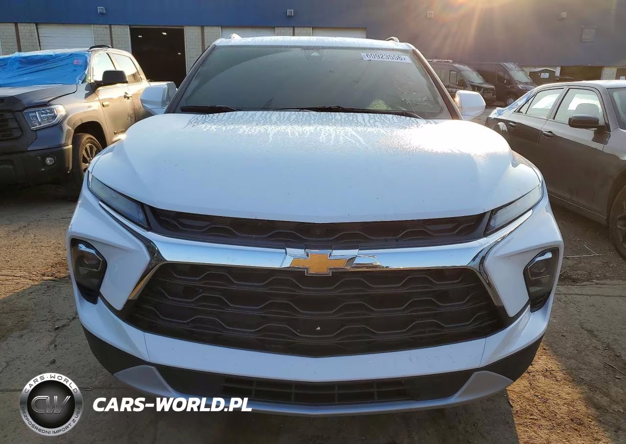 2025 Chevrolet Blazer 2Lt VIN:3GNKBHR49SS121474 - 5