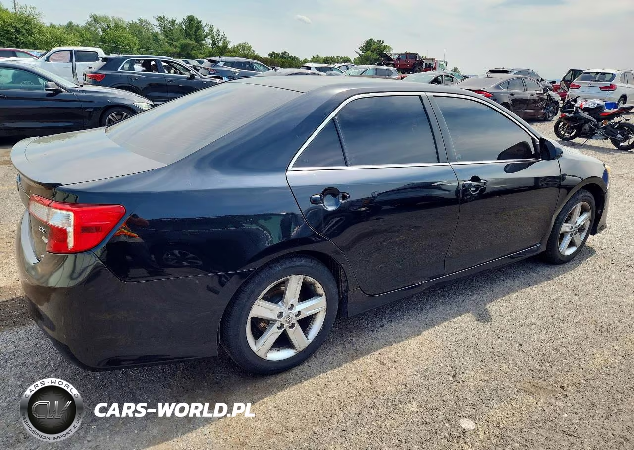2014 Toyota Camry Se VIN:4T1BF1FK2EU308580 - 3