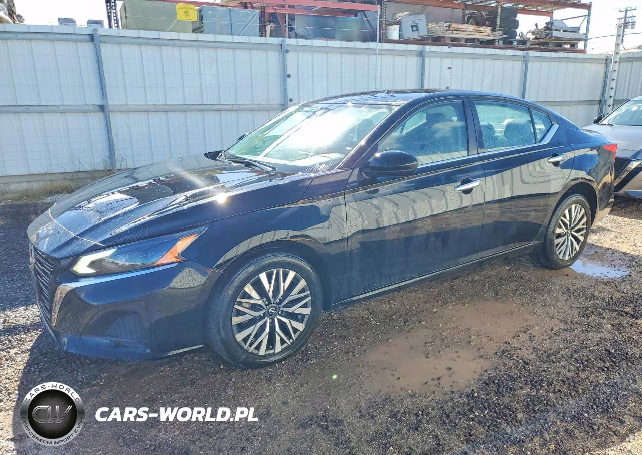 2023 Nissan Altima Sv – zdjęcie 1 z 12