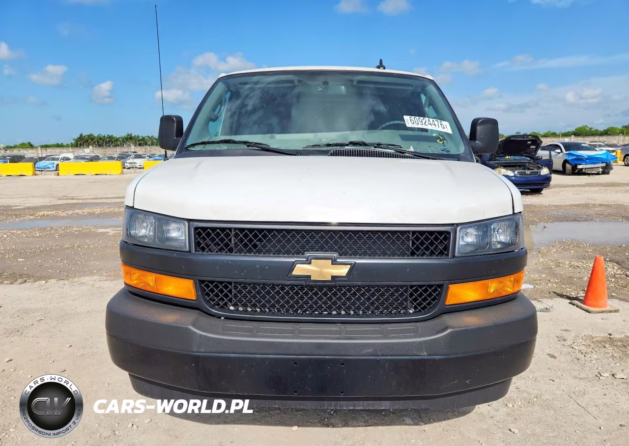 2025 Chevrolet Express G2500 VIN:1GCWGBFP1S1269899 - 5