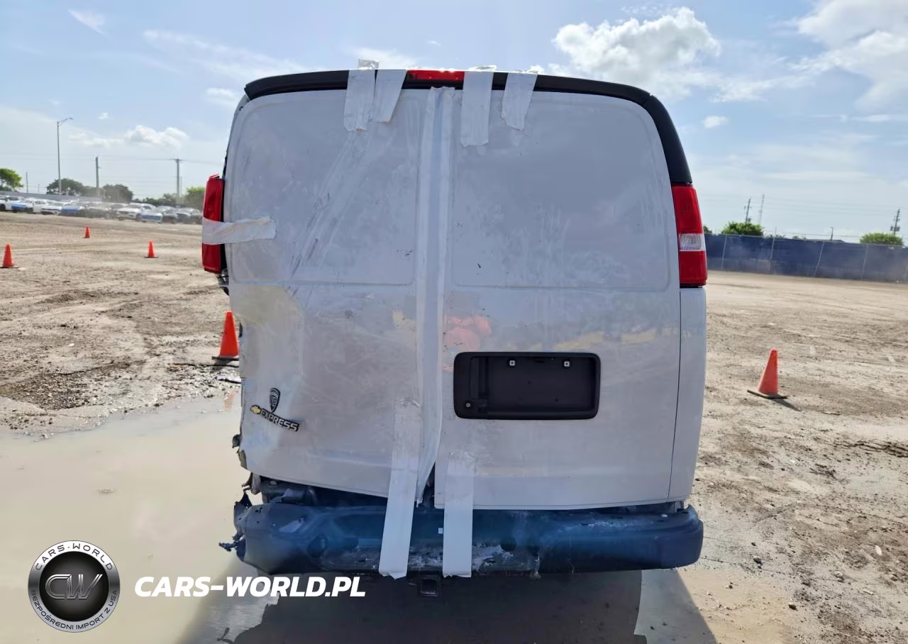 2025 Chevrolet Express G2500 VIN:1GCWGBFP1S1269899 - 6