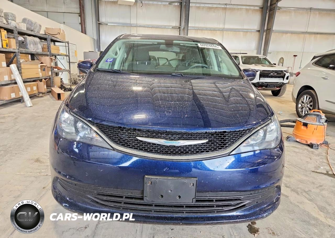 2018 Chrysler Pacifica Lx VIN:2C4RC1CG4JR148575 - 5